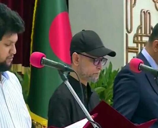 অন্তবর্তী সরকারের নতুন ৩ উপদেষ্টা শপথ নিলেন