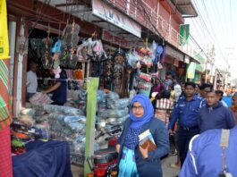 খোকসায় ভ্রামমান আদালতের অভিযান