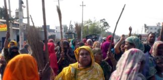 কৃষক দল নেতার বিরুদ্ধে ভূমিহীনদের জমি দখলের অভিযোগ