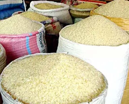 কুষ্টিয়ার মোকামে দফায় দফায় বাড়ছে চালের দাম
