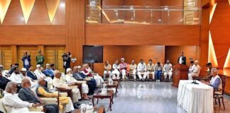 চলমান অপচেষ্টা নতুন বাংলাদেশের যাত্রায় বাধা হয়ে দাড়াচ্ছে: প্রধান উপদেষ্টা