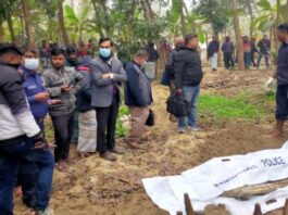 কুমারখালীতে ৩৮ দিন পর কবর থেকে ট্রাক চালকের লাশ উত্তোলন