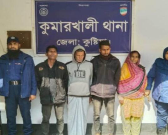 কুমারখালীতে ভাই হত্যা মামলায় ভাই-ভাবিসহ গ্রেফতার ৪