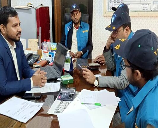 কুমারখালী কৃষি অফিসে দুদকের অভিযান