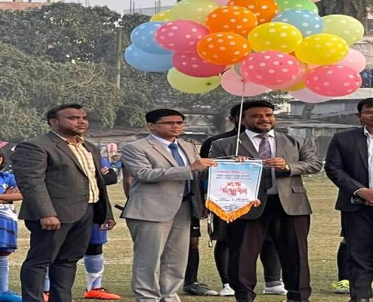 কুষ্টিয়ায় জাতীয় গোল্ডকাপ ফুটবল টুর্নামেন্টের উদ্বোধন
