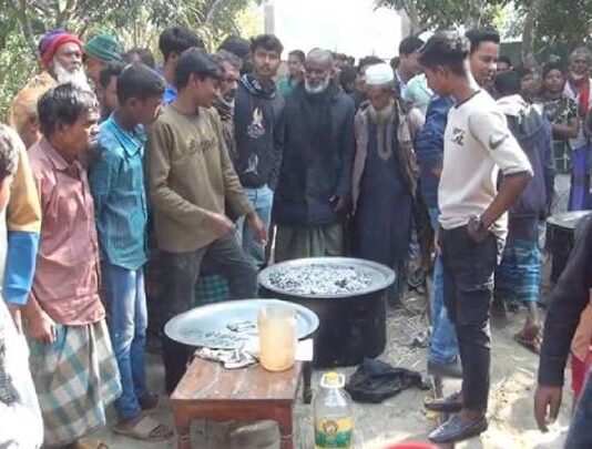 চুরি করা গরু দিয়ে বিএনপি নেতার ভুরিভোজ আয়োজন