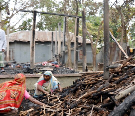 একটি অগ্নিকান্ড ও দুর্ভোগ