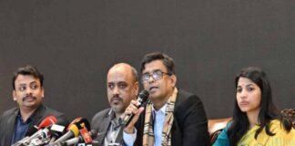 আওয়ামী লীগের লিফলেট বিতরণ করলে গ্রেপ্তার