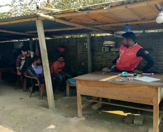 কুমারখালীতে ফাঁকা গুলি ছুড়ে ডাকাতি