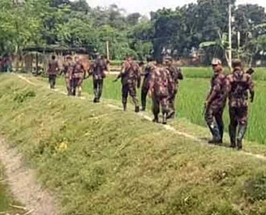 বাংলাদেশীকে মৃত ভেবে সীমান্তে ফেলে গেলো বিএসএফ