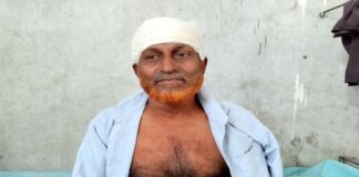 খোকসায় পত্রিকার এজেন্ট ইকবালের উপর হামলা