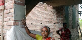 খোকসায় ঘুষেও মেলেনি বিদ্যুৎ