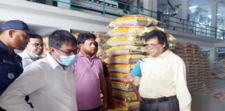 কুষ্টিয়ায় মিনিকেট চাল কেজিতে বেড়েছে পাঁচ টাকা