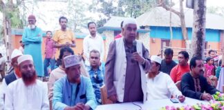 খোকসায় ব্যবসায়ীর উদ্যোগে ইফতার ও দোয়া