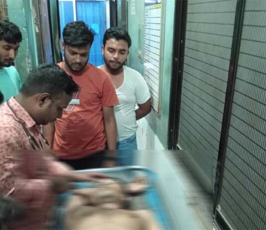 চোর খুঁজতে গিয়ে ছাদ থেকে পড়ে যুবক নিহত