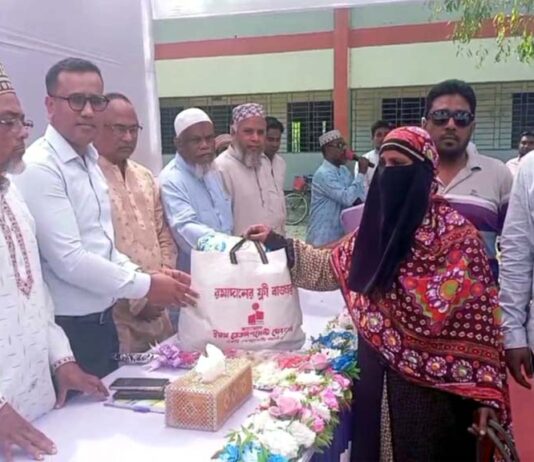 কুষ্টিয়ায় রমজান উপলক্ষে বিনামূল্যের বাজার