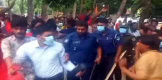 মাদকবিরোধী অভিযানে বাধার মুখে ম্যাজিস্ট্রেটসহ পুলিশ বাহিনী