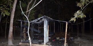 খোকসায় ধর্ষীত শিশুর বাড়ি পুড়িয়ে দিয়েছে দুর্বৃত্তরা