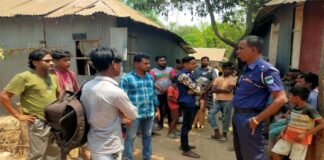 শিশুকে যৌন নিপীড়নের আসামির বাড়ি ভাঙলো জনতা