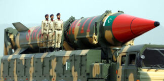 ভারত হামলা করলে পারমাণবিক অস্ত্র ব্যবহার করবে পাকিস্তান