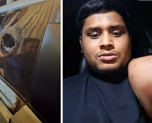 হাসনাত আবদুল্লাহর গাড়িতে হামলা