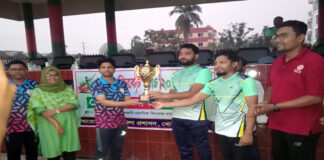 খোকসা ও ভেড়ামারা একাদশের মধ্যে প্রীতি ক্রিকেট ম্যাচ অনুষ্ঠিত