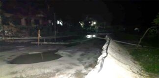 নদীর বালুতে ভরাট হচ্ছে নদীর তীর, ব্যবসা প্রতিষ্ঠান নির্মান হবে