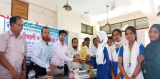 খোকসায় শিক্ষার্থীদের অংশগ্রহণে বিতর্ক প্রতিযোগিতা অনুষ্ঠিত