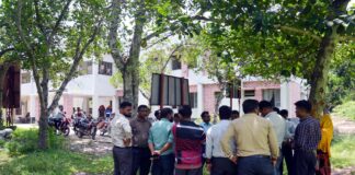 খোকসার হাসপাতালে আসা রোগীরা ভোগান্তি শিকার