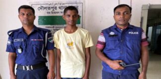 দৌলতপুরে হত্যা মামলার আসামিকে ধরল পুলিশ