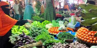 ৮০ টাকার নিচে মিলছে না কোনো সবজি