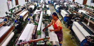 ট্রাম্পের শুল্ক বৃদ্ধিতে ভারতের বিভিন্ন কারখানায় উৎপাদন বন্ধ