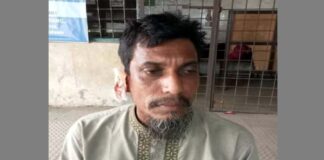 দোকানীর কান কামড়ে ছিঁড়ে দিল যুবক