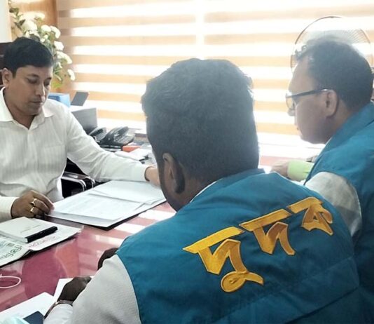 জেলা পরিষদের টাওয়ারের দোকান ও ফ্লোর বরাদ্দের অনিয়ম খতিয়ে দেখছে দুদক