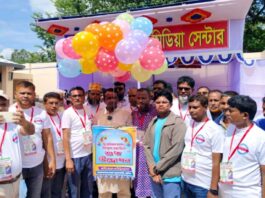 ফ্রি মেডিকেল ক্যাম্পে চিকিৎসা ও ওষুধ বিতরণ