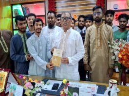 খোকসা সরকারি কলেজের অধ্যক্ষের সাথে ছাত্রশিবির নেতাদের শুভেচ্ছা বিনিময়