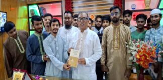 খোকসা সরকারি কলেজের অধ্যক্ষের সাথে ছাত্রশিবির নেতাদের শুভেচ্ছা বিনিময়