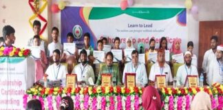 স্টুডেন্টস ওয়েলফেয়ার অ্যাসোসিয়েশনের বৃত্তি ও সনদ প্রদান