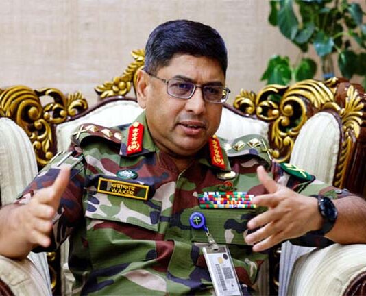 সেনাবাহিনীকে নিয়ে কটূক্তিকারীদের বয়স কম, বড় হলে ভুল বুঝতে পারবে -সেনাপ্রধান