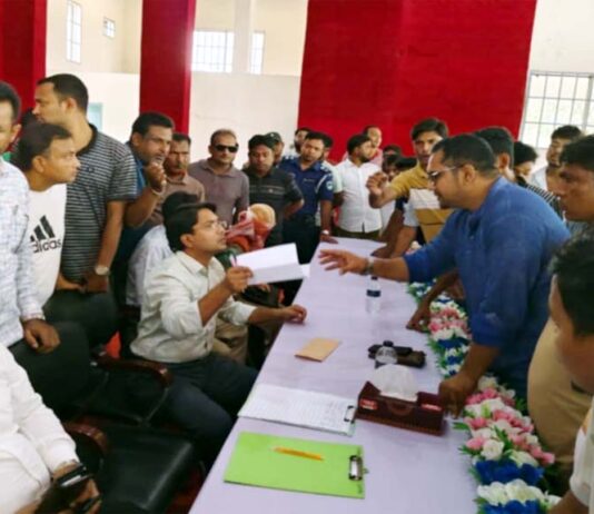 বিএনপির নেতাদের হট্টগোলে ডিলার নিয়োগ স্থগিত