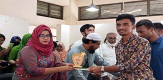 খোকসায় জিপিএ-৫ প্রাপ্ত কৃতি শিক্ষার্থীদের সংবর্ধনা