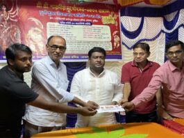 দুর্গাপূজা মন্দির কমিটির সাথে সৌজন্য সাক্ষাত বিএনপি’র নেতার