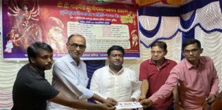 দুর্গাপূজা মন্দির কমিটির সাথে সৌজন্য সাক্ষাত বিএনপি’র নেতার
