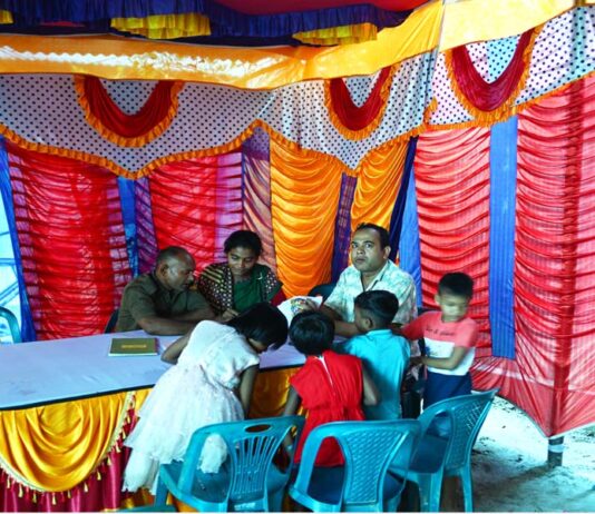 কর্ম ব্যস্ততাহীন নিরাপত্তা কর্মীরা