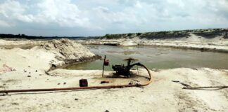 ইজারাদারের দেড় লাখ ঘনমিটার বালু লুটের অভিযোগ