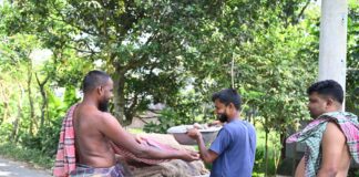 সস্তা আলু কিনে খুশি নন কৃষক