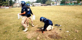 ককটেল ধ্বংস করল বোম্ব ডিসপোজাল ইউনিট