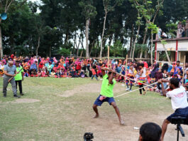 খোকসায় লাঠি খেলার প্রতিযোগীতা অনুষ্ঠিত