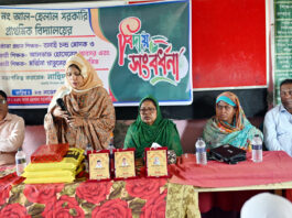 খোকসার এক স্কুলের তিন শিক্ষকের বিদায় সংবর্ধনা