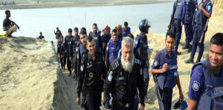 পদ্মার চরে পুলিশের সাঁড়াশি অভিযানে আটক ৯ জন